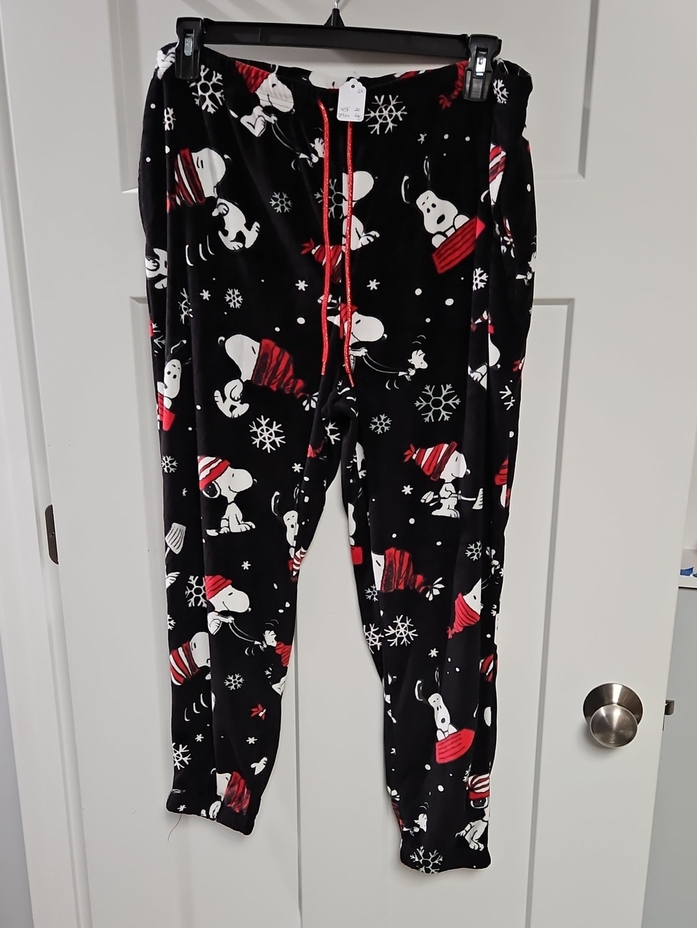Peanuts Black & Red Snoopy Holiday Pajama Pants
